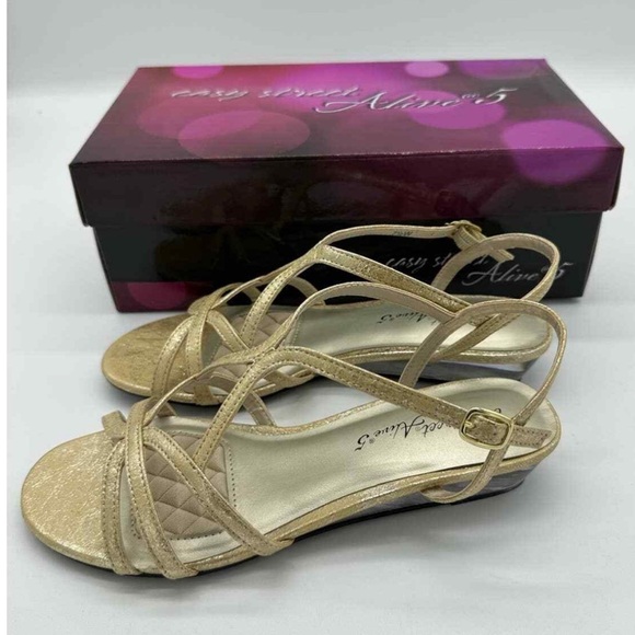 Easy Street Alive 5 Royalty Wedge Sandals 7.5M - Picture 2 of 9